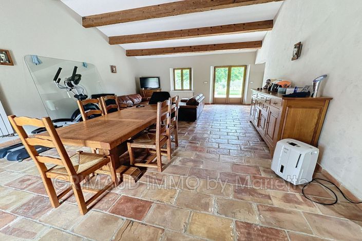 Image No.4-6 Bed House for sale