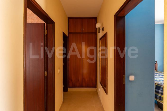 Image No.22-5 Bed House for sale