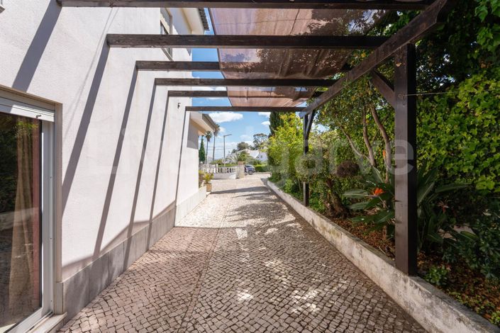 Image No.48-5 Bed House for sale