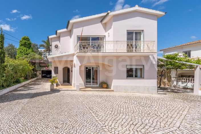 Image No.49-5 Bed House for sale