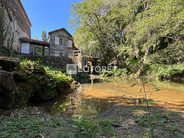 Image No.4-6 Bed Property for sale