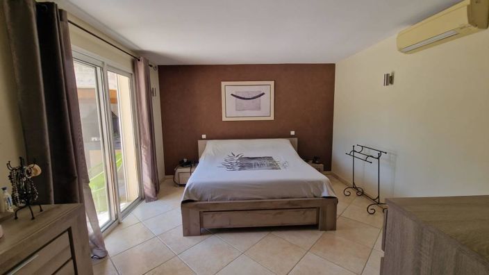 Image No.9-House for sale