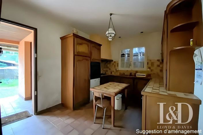 Image No.4-5 Bed House for sale