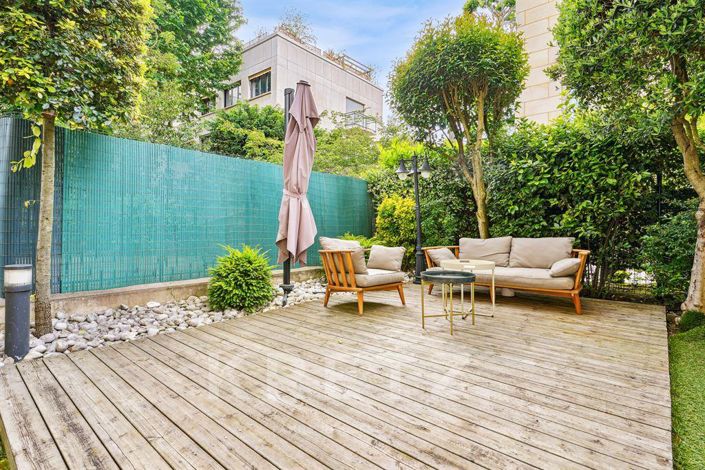 Image No.1-4 Bed Apartment for sale