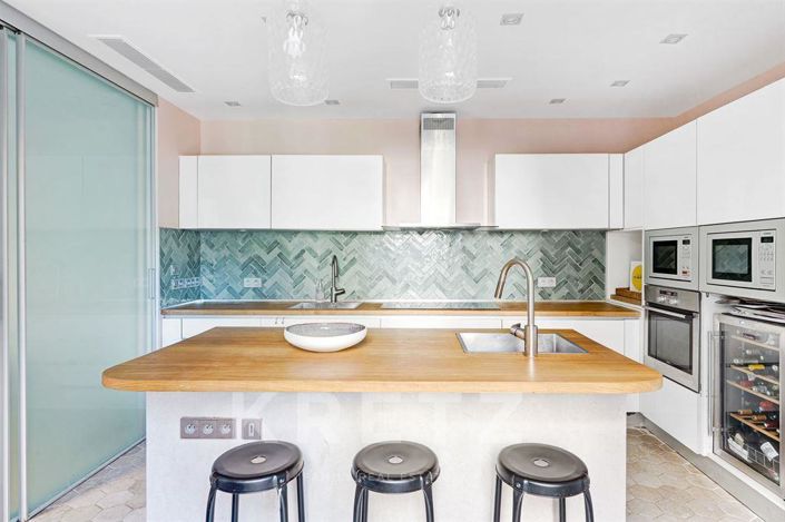 Image No.11-4 Bed Apartment for sale