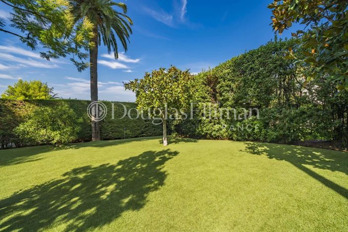 Image No.36-6 Bed House for sale