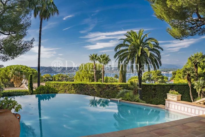 Image No.40-6 Bed House for sale