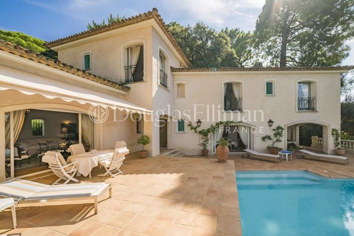 Image No.5-6 Bed House for sale