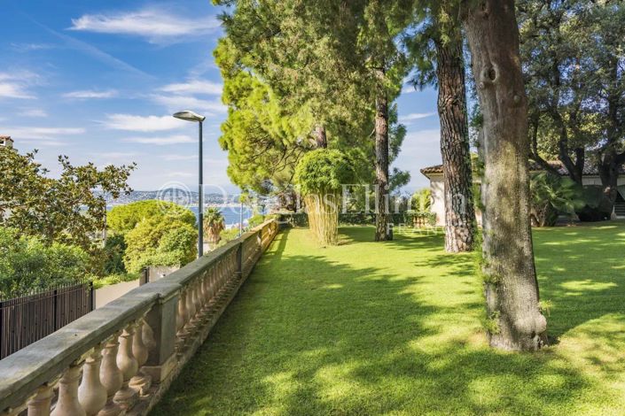 Image No.7-6 Bed House for sale