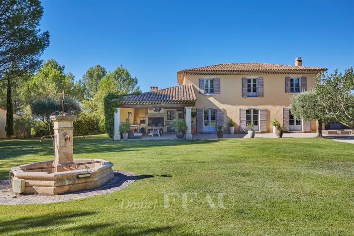 Image No.1-4 Bed House for sale