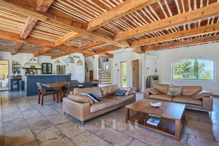 Image No.12-4 Bed House for sale