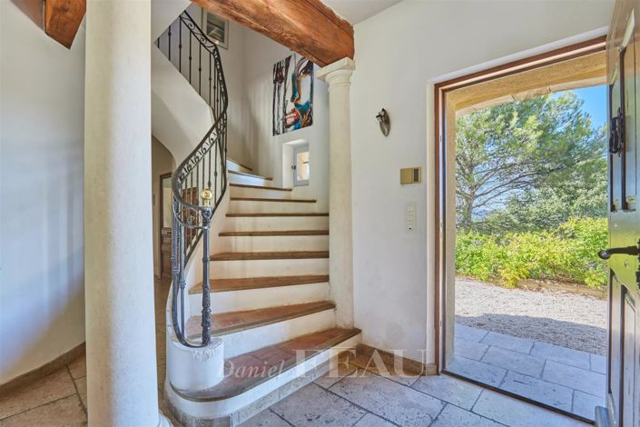 Image No.18-4 Bed House for sale