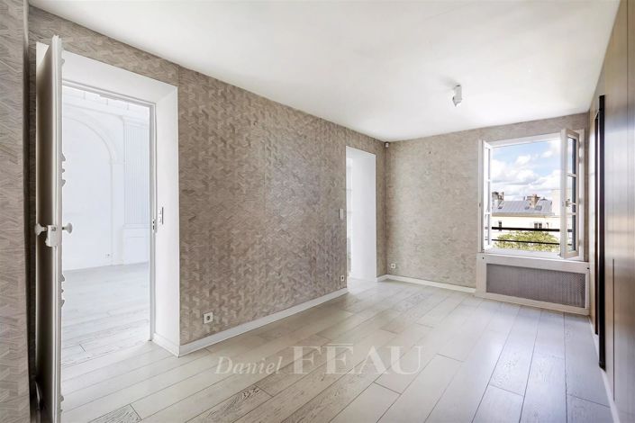 Image No.14-3 Bed Apartment for sale