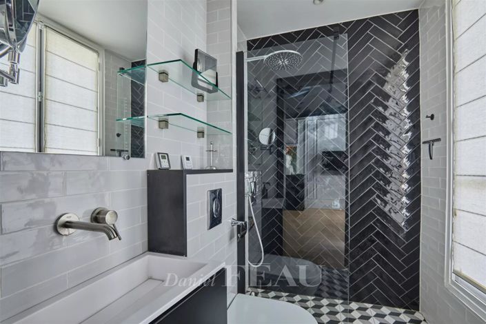 Image No.15-4 Bed House for sale