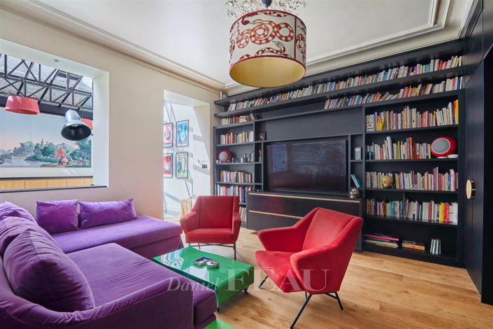 Image No.2-4 Bed House for sale