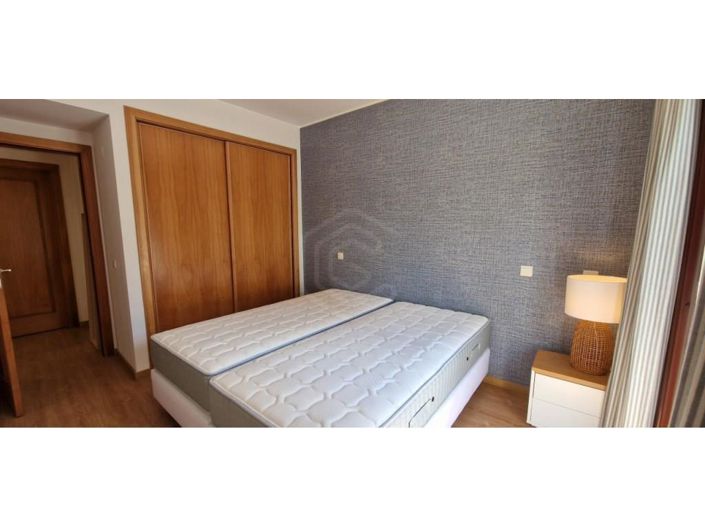 Image No.13-2 Bed House for sale