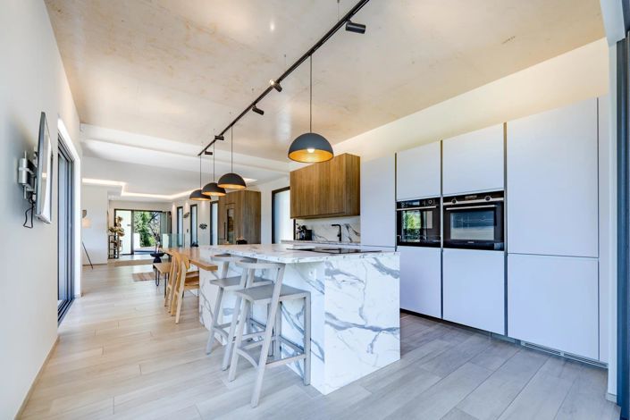 Image No.16-4 Bed House for sale