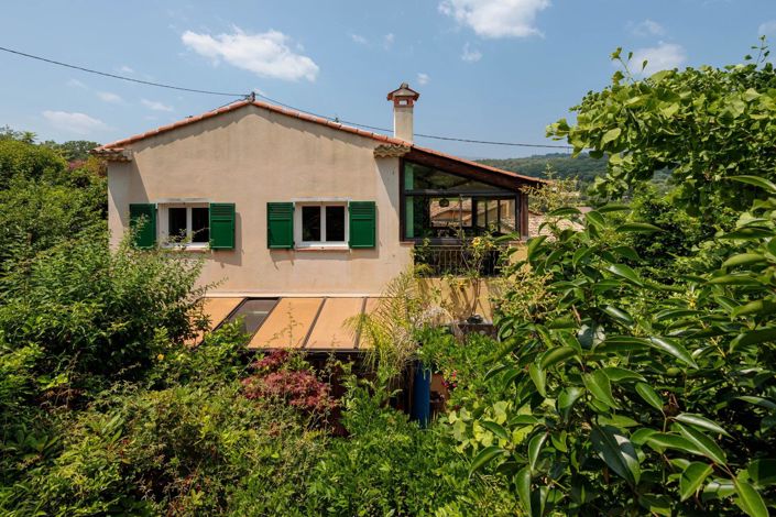 Image No.18-5 Bed House for sale