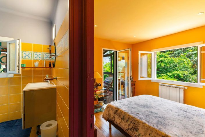 Image No.22-5 Bed House for sale