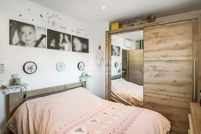 Image No.11-3 Bed House for sale