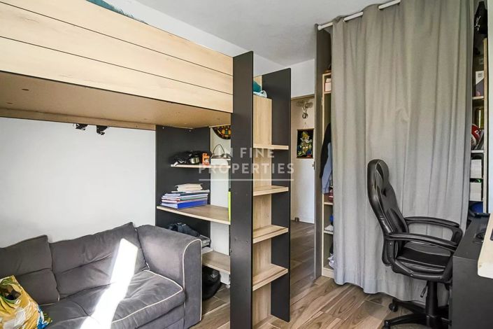 Image No.15-3 Bed House for sale