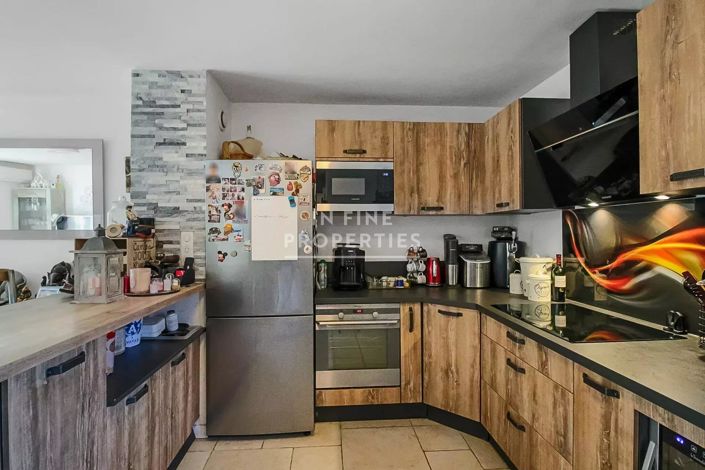 Image No.7-3 Bed House for sale