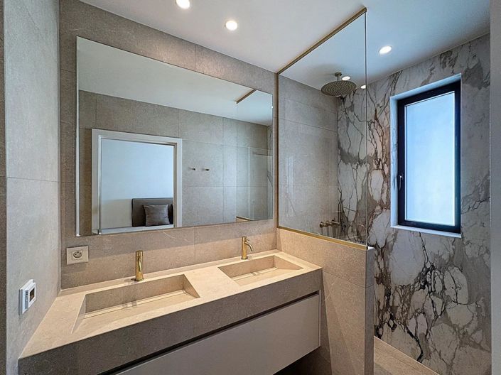 Image No.23-5 Bed House for sale