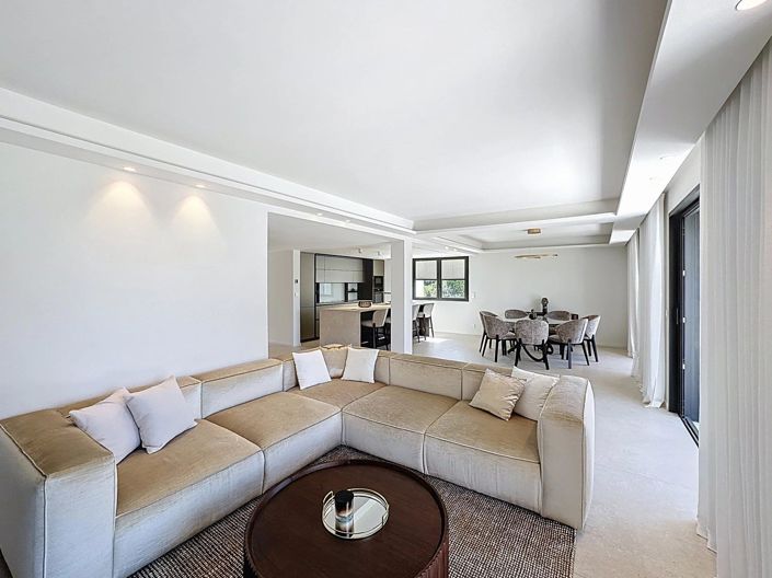 Image No.33-5 Bed House for sale