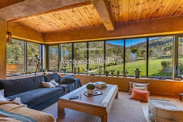 Image No.20-4 Bed House for sale