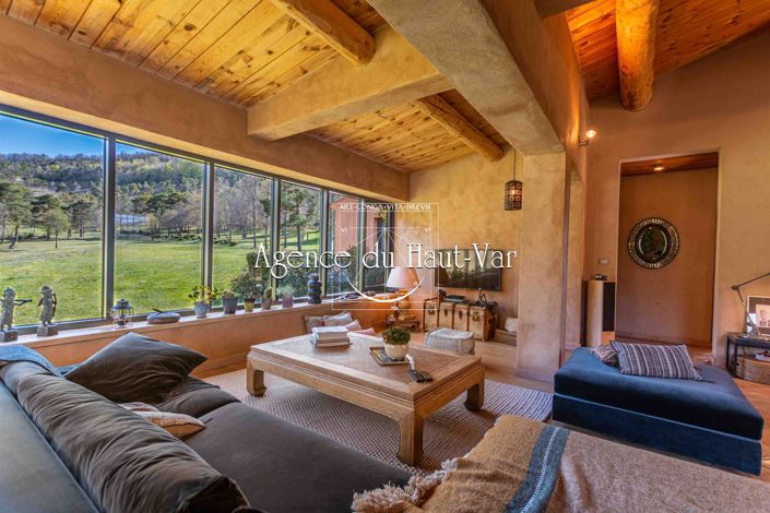 Image No.21-4 Bed House for sale