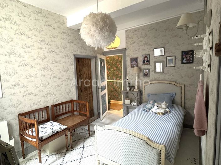 Image No.7-4 Bed House for sale