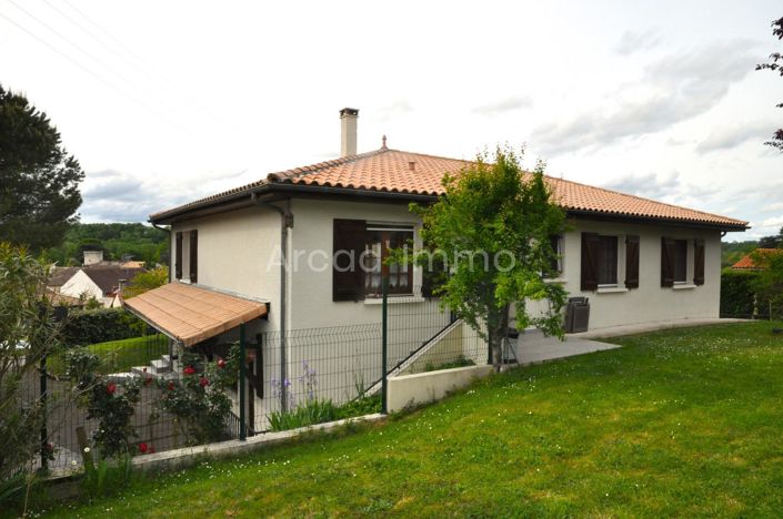 Image No.1-3 Bed House for sale