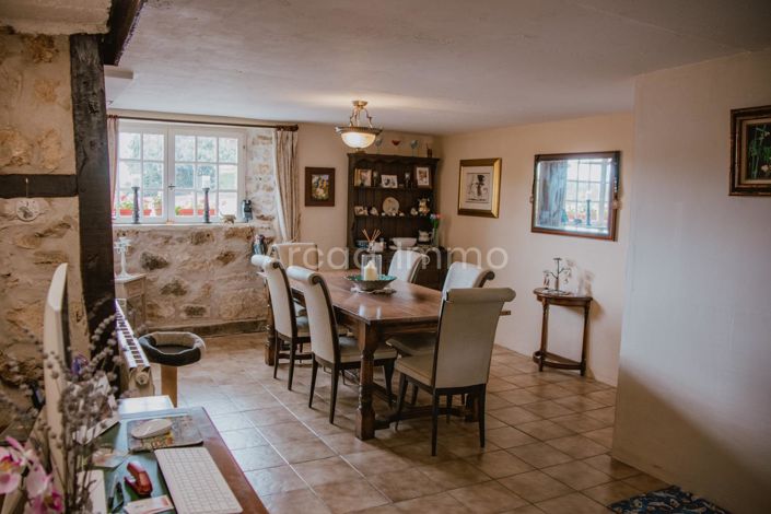 Image No.4-7 Bed House for sale