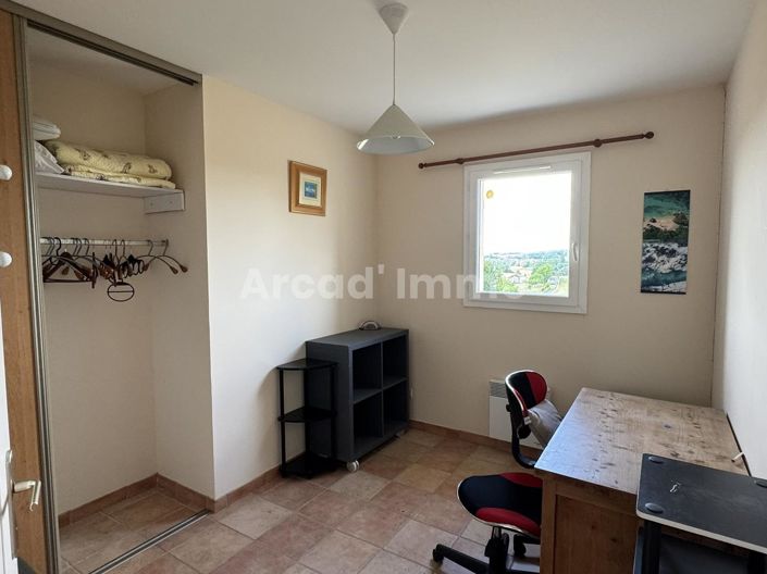 Image No.8-3 Bed House for sale