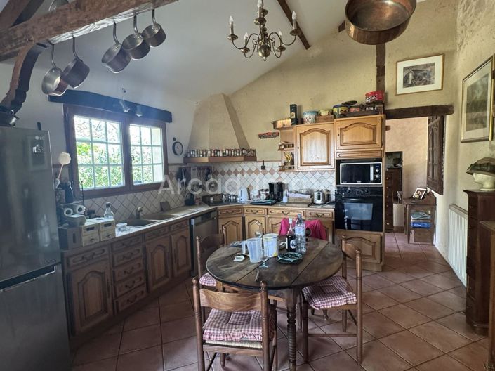 Image No.3-4 Bed House for sale