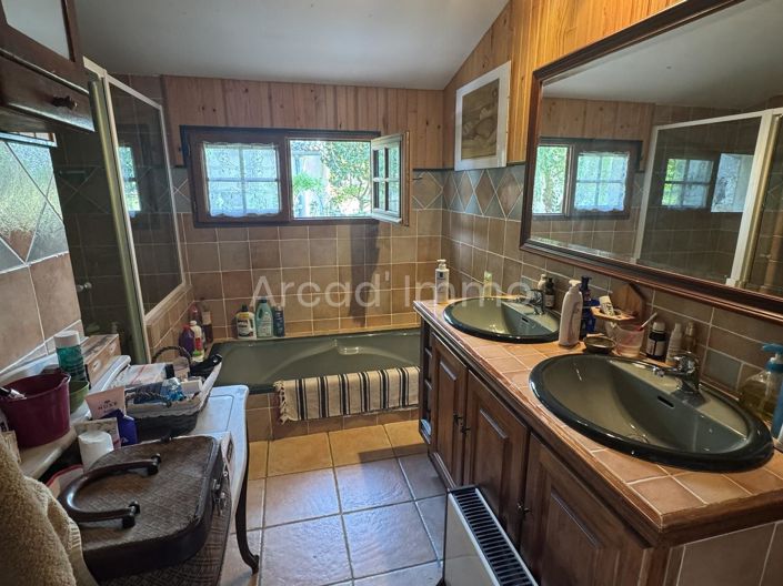 Image No.7-4 Bed House for sale