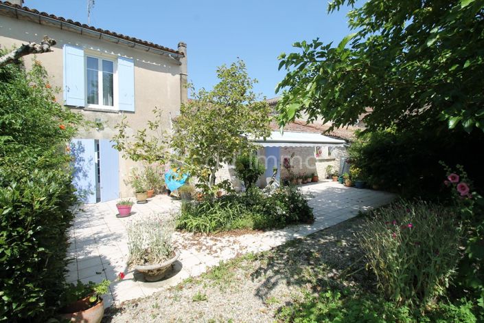 Image No.1-3 Bed House for sale