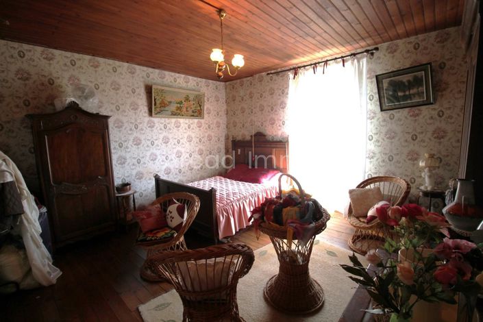 Image No.7-3 Bed House for sale