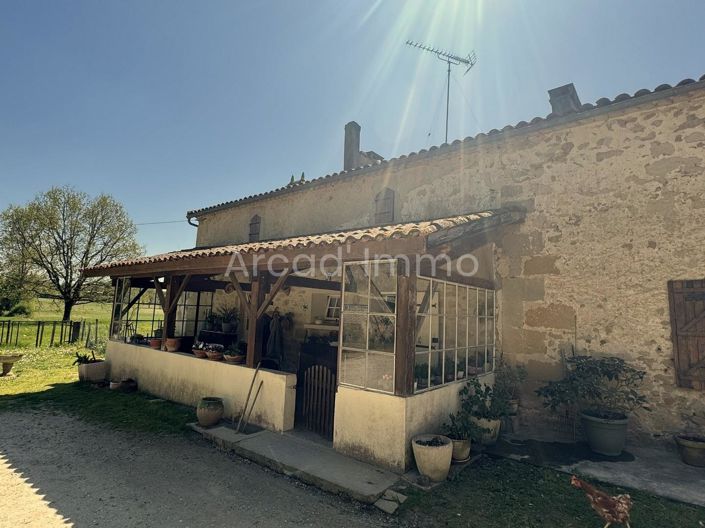 Image No.8-3 Bed House for sale