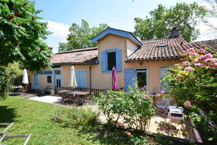 Image No.1-5 Bed House for sale