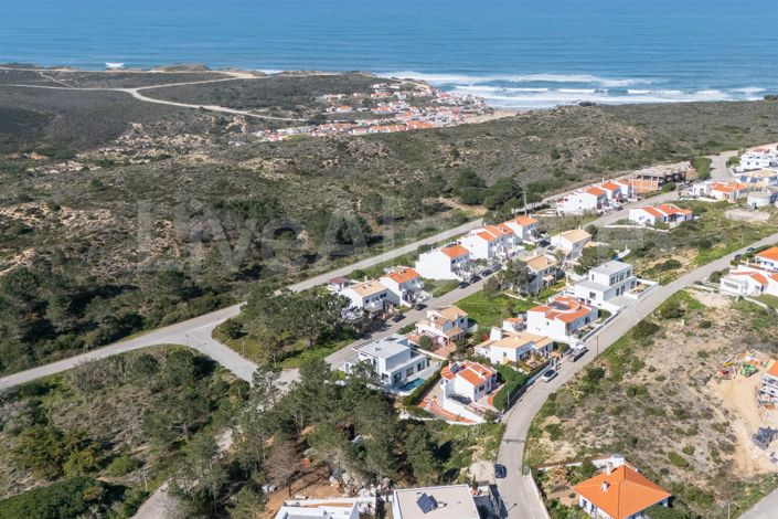 Image No.39-4 Bed House for sale