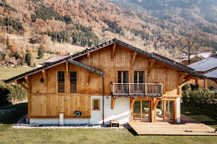 Image No.1-4 Bed House for sale