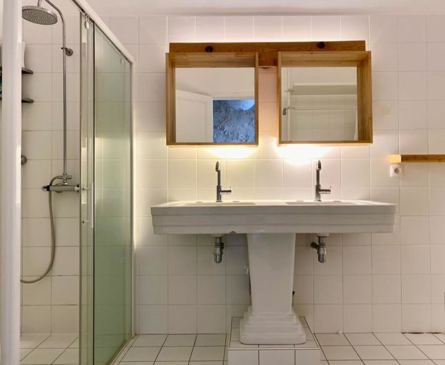 Image No.12-5 Bed House for sale