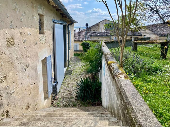 Image No.6-5 Bed House for sale