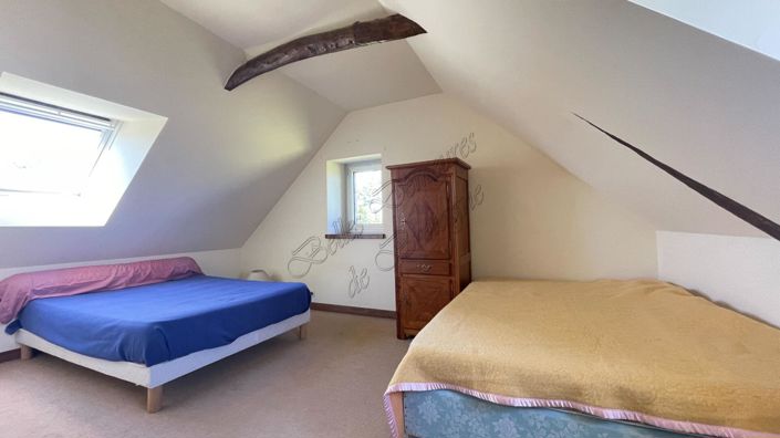 Image No.10-8 Bed Apartment for sale