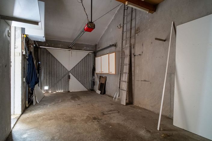 Image No.17-4 Bed House for sale