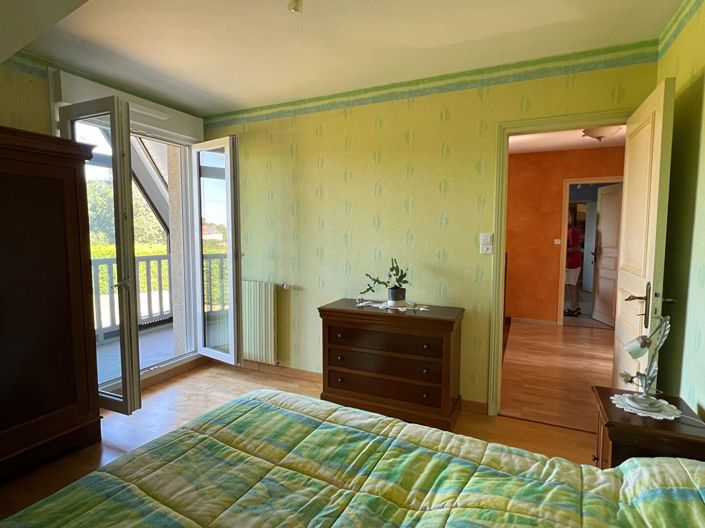 Image No.11-5 Bed House for sale