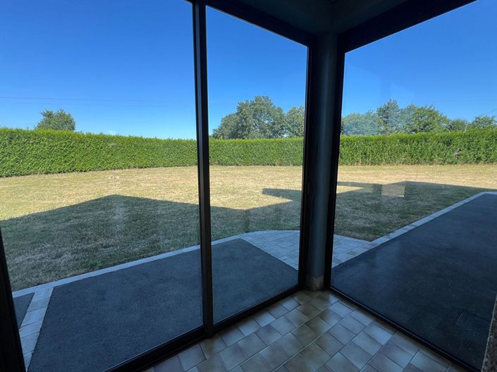 Image No.17-5 Bed House for sale