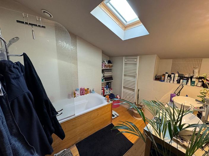 Image No.12-1 Bed House for sale