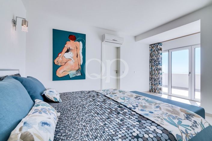 Image No.10-4 Bed House for sale